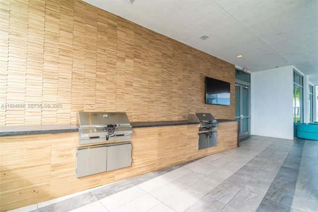 3900 Biscayne Blvd S-312, Miami, FL 33137