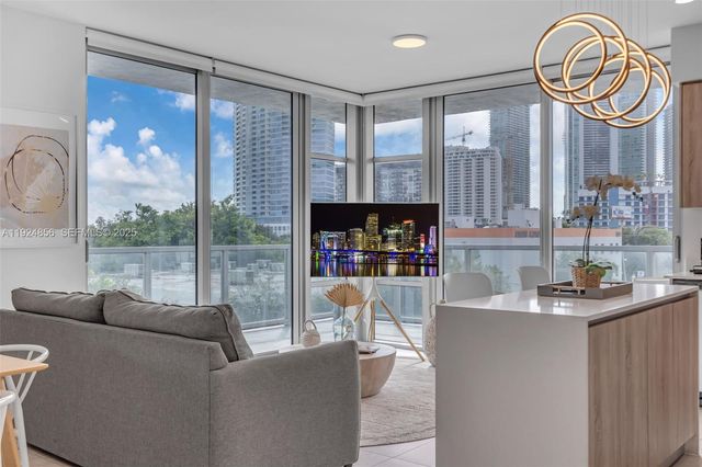 3900 Biscayne Blvd S-312, Miami, FL 33137