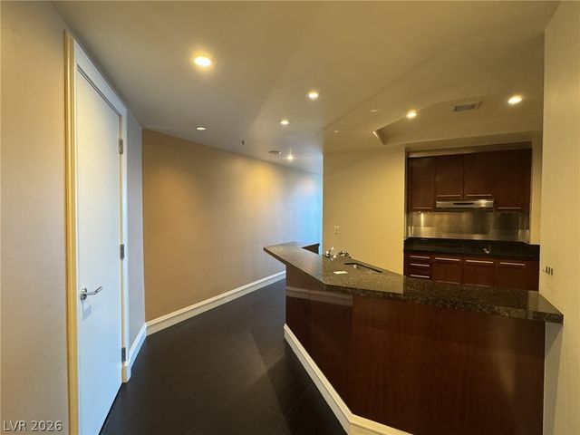 2700 South Las Vegas Boulevard 908, Las Vegas, NV 89109