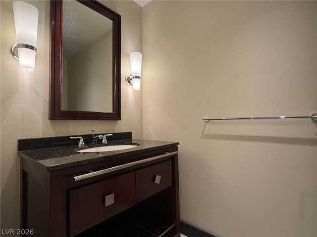 2700 South Las Vegas Boulevard 908, Las Vegas, NV 89109