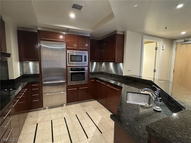 2700 South Las Vegas Boulevard 908, Las Vegas, NV 89109