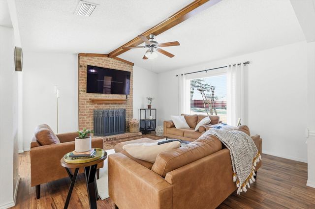 212 Heather Glen Drive, Coppell, TX 75019