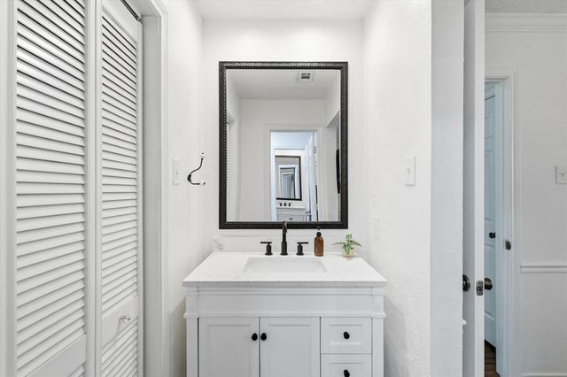 212 Heather Glen Drive, Coppell, TX 75019