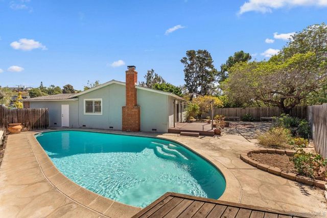 1728 Corsica, San Diego, CA 92111