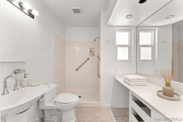 1728 Corsica, San Diego, CA 92111