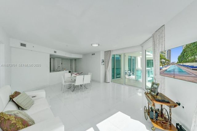 150 Sunny Isles Boulevard 11606, Sunny Isles Beach, FL 33160