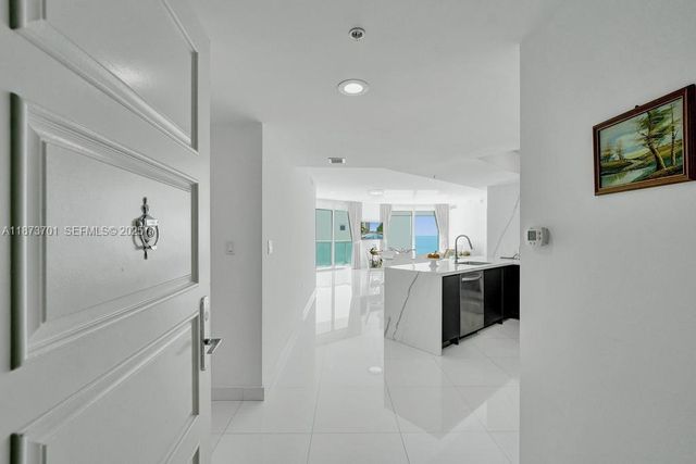 150 Sunny Isles Boulevard 11606, Sunny Isles Beach, FL 33160