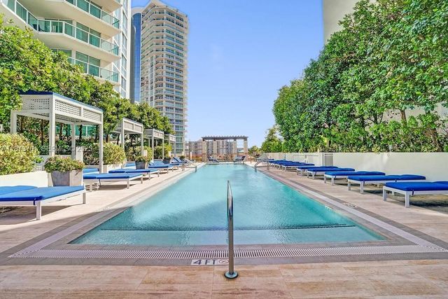 150 Sunny Isles Boulevard 11606, Sunny Isles Beach, FL 33160