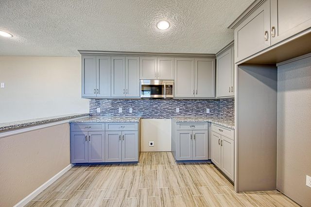 3526 Brook Shadow Drive, Brookshire, TX 77423