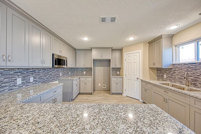 3526 Brook Shadow Drive, Brookshire, TX 77423