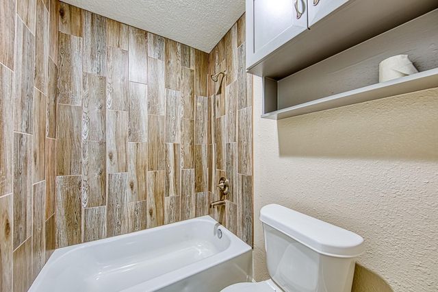 3526 Brook Shadow Drive, Brookshire, TX 77423