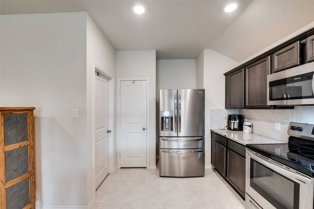 809 Meadow Wood Lane, Princeton, TX 75407