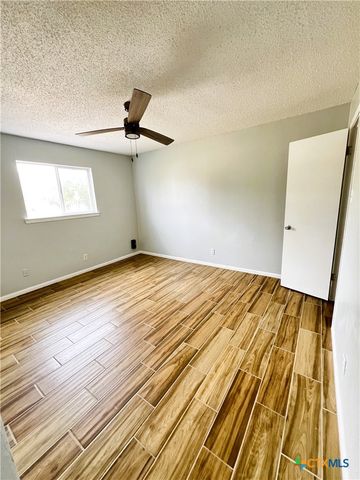 1901 N 10th Street 4, Killeen, TX 76541