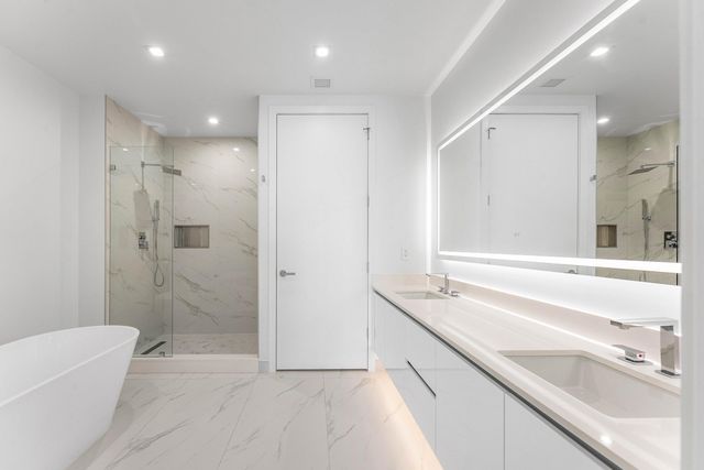 220 Lake Shore Drive 1006, Lake Park, FL 33403