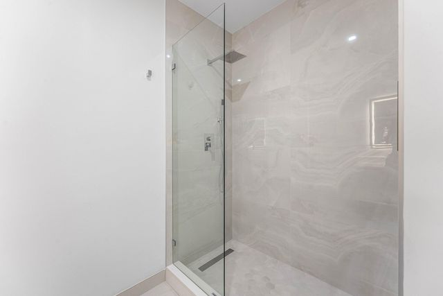 220 Lake Shore Drive 1006, Lake Park, FL 33403