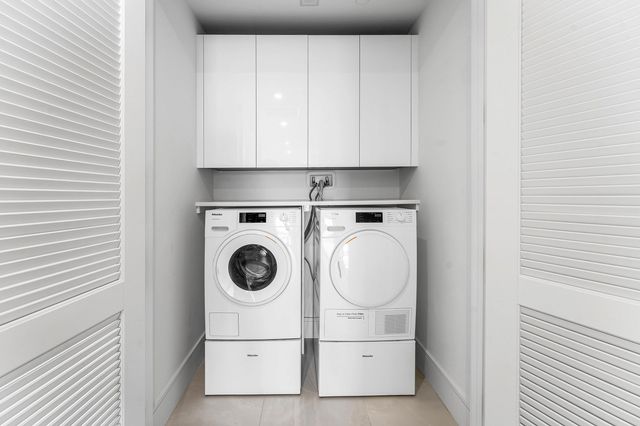 220 Lake Shore Drive 1006, Lake Park, FL 33403