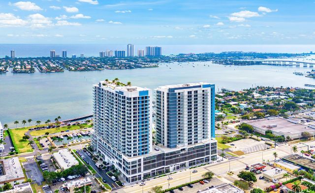 220 Lake Shore Drive 1006, Lake Park, FL 33403