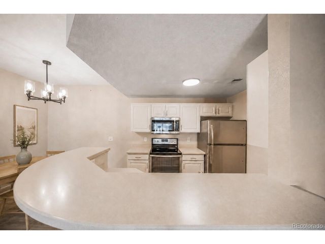 7440 S Blackhawk St 7-305, Englewood, CO 80112