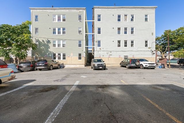 50 Common St 3, Lawrence, MA 01840