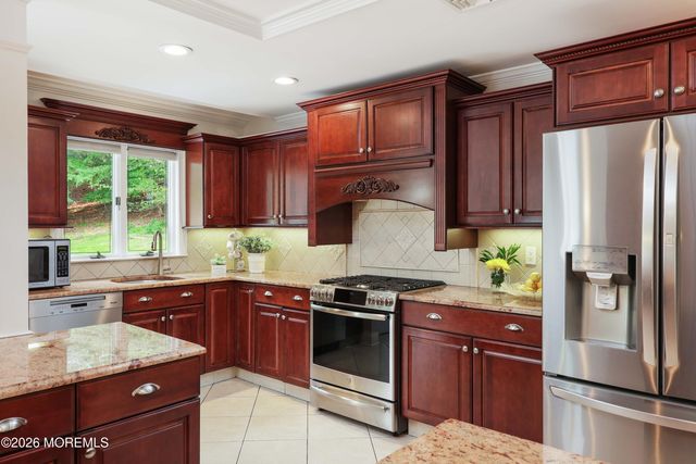 16 Woodhollow Drive, Holmdel, NJ 07733