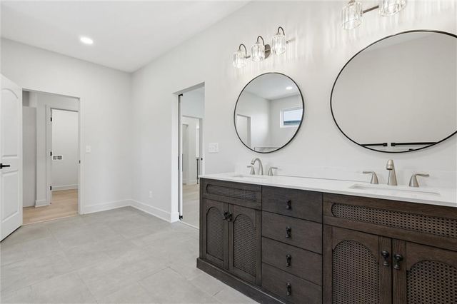 1412 NE Ernest Way, Lee's Summit, MO 64086