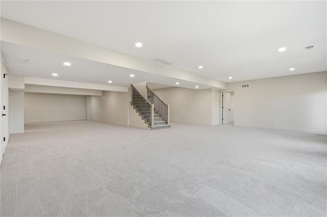 1412 NE Ernest Way, Lee's Summit, MO 64086