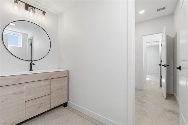 1412 NE Ernest Way, Lee's Summit, MO 64086