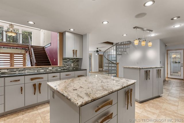 4929 E 114th Place, Tulsa, OK 74137
