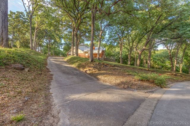 4929 E 114th Place, Tulsa, OK 74137