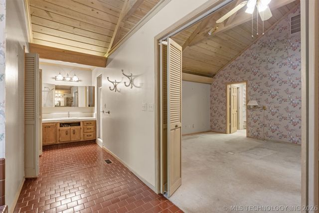 4929 E 114th Place, Tulsa, OK 74137