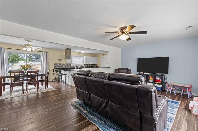 4401 Liberty Bell CT, Virginia Beach, VA 23462