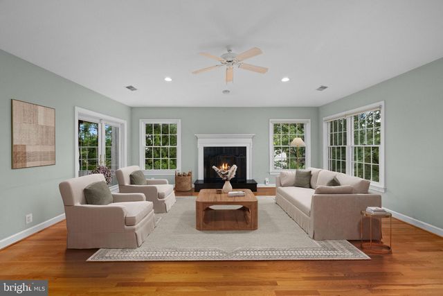 3444 N ABINGDON ST, Arlington, VA 22207