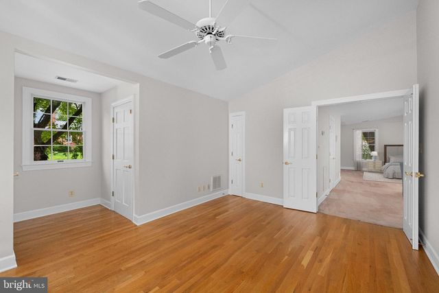 3444 N ABINGDON ST, Arlington, VA 22207