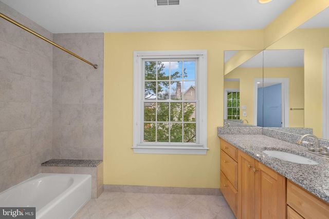 3444 N ABINGDON ST, Arlington, VA 22207
