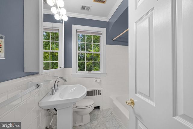 3444 N ABINGDON ST, Arlington, VA 22207
