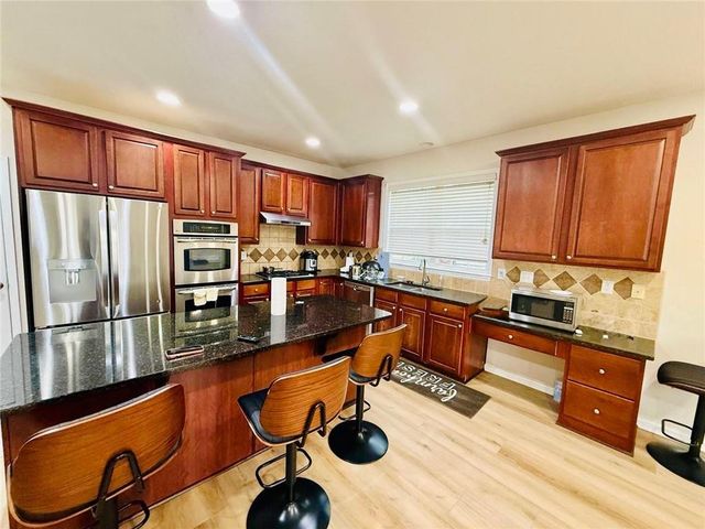 830 Pimlicon Place, Suwanee, GA 30024