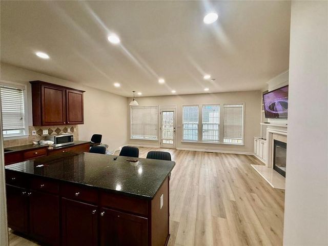 830 Pimlicon Place, Suwanee, GA 30024