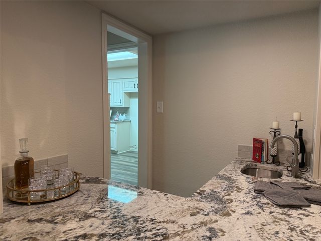 8 Ridge Drive, Hickory Creek, TX 75065