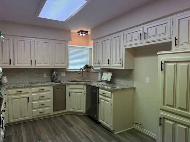 8 Ridge Drive, Hickory Creek, TX 75065