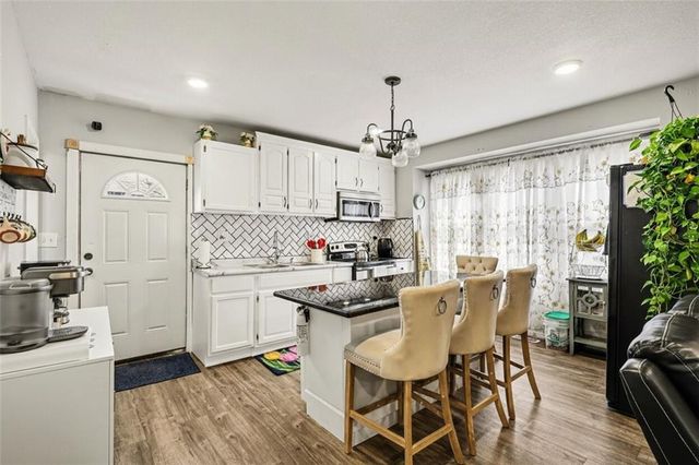 3403 Agnes Avenue, Kansas City, MO 64128