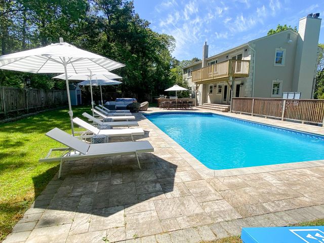 36 Charla Drive, Southampton, NY 11968