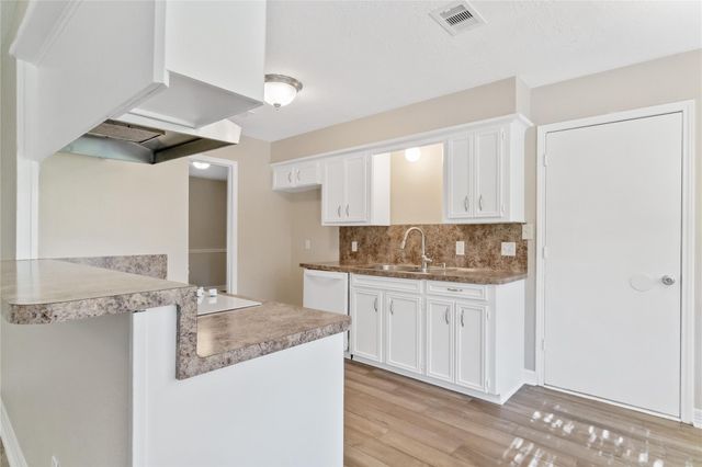 25814 Leafywood Drive, Spring, TX 77386