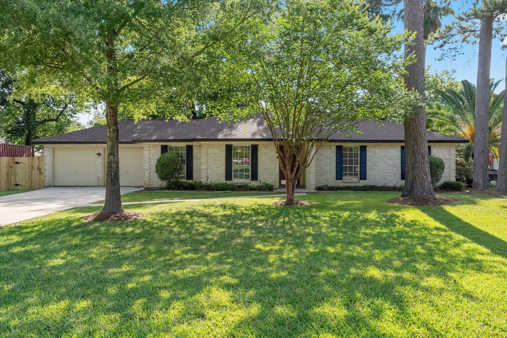 25814 Leafywood Drive, Spring, TX 77386