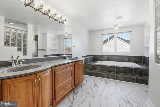 468 DEVON DR, Warrenton, VA 20186