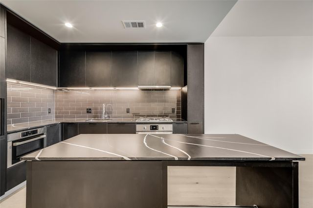 44 East Ave 2703, Austin, TX 78701