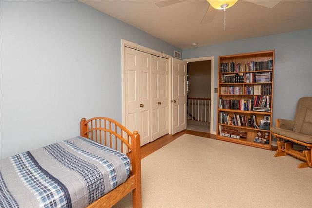 1424 Woodland Drive SW, Rochester, MN 55902