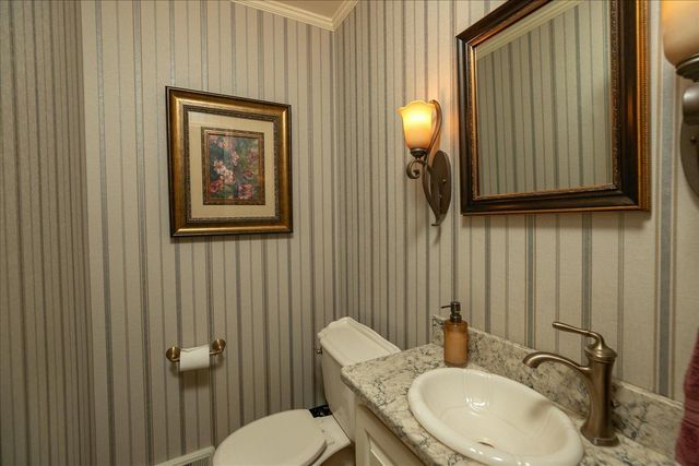 1424 Woodland Drive SW, Rochester, MN 55902