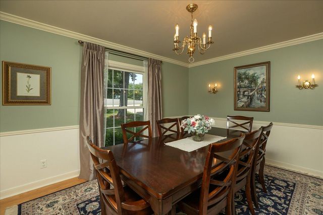 1424 Woodland Drive SW, Rochester, MN 55902