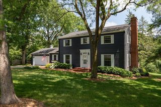 1424 Woodland Drive SW, Rochester, MN 55902