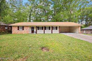 908 Live Oak Drive, Clinton, MS 39056